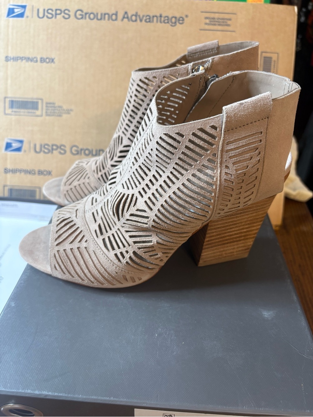 Vince Camuto Kimora Wild Mushroom True Suede Heels 8.5 M New in box